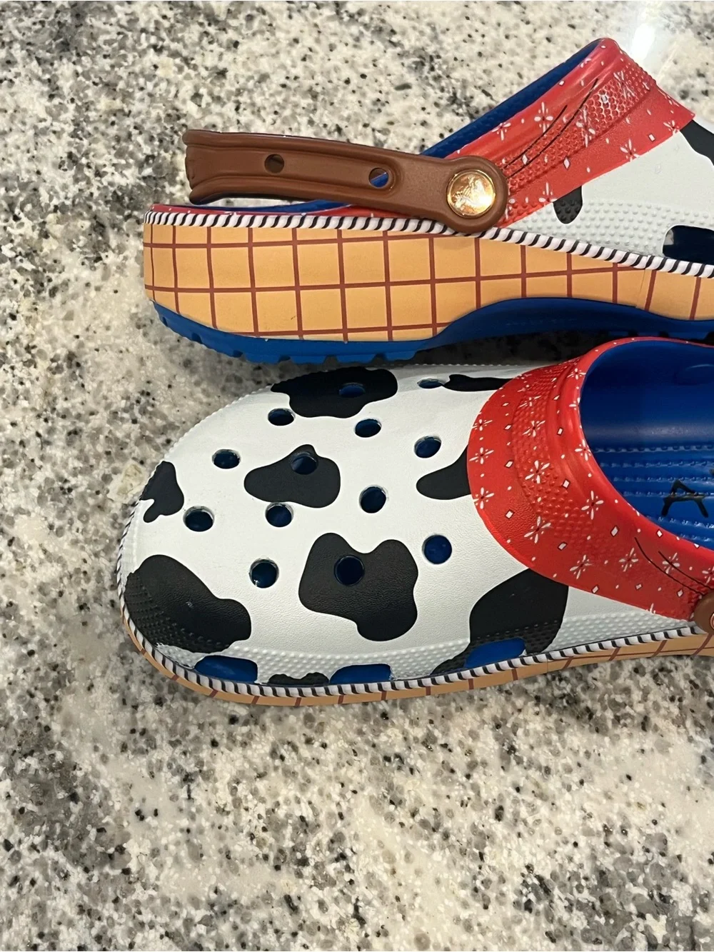 Crocs Toy Story Sheriff Woody Men’s Size 12 Disney Pixar Clog